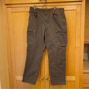 Duluth Trading Co Alaskan Hardgear cargo pants 36/32 AKHG